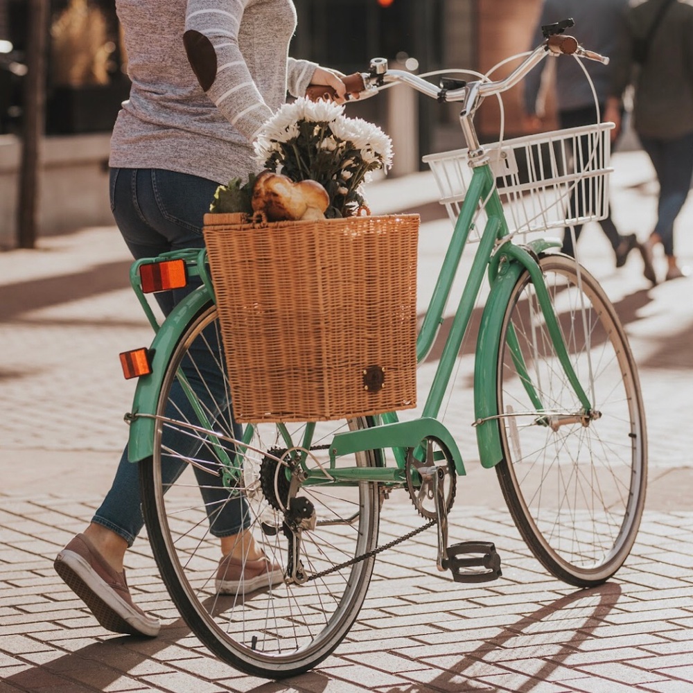 Proper Velo Company Natural Wicker Bicycle Basket, Quick-Release Rear Pannier
